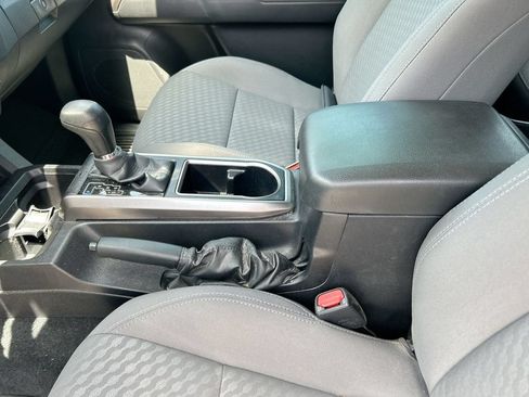Used 2023 Toyota Tacoma SR5 AWD/4WD image 20