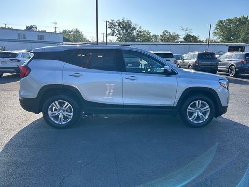 Used 2020 GMC Terrain SLE image 15