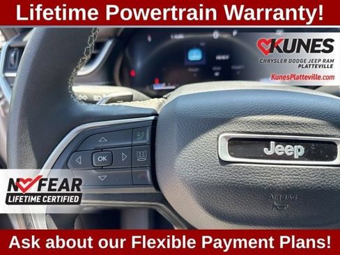 Used 2024 Jeep Grand Cherokee Altitude AWD/4WD image 24