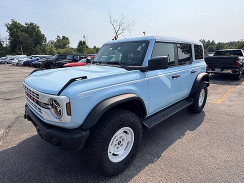 Used 2025 Ford Bronco Heritage Edition AWD/4WD image 1