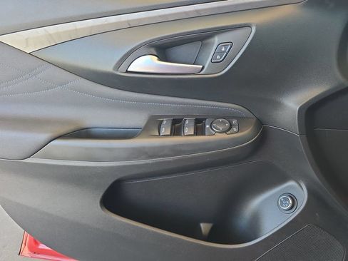 Used 2024 Buick Envista Sport Touring w/ Convenience I Package FWD image 24