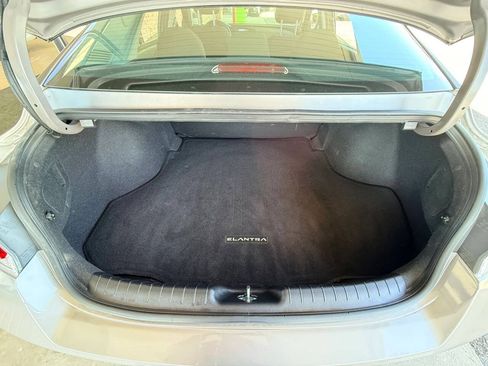 Used 2023 Hyundai Elantra SEL w/ Cargo Package FWD image 17