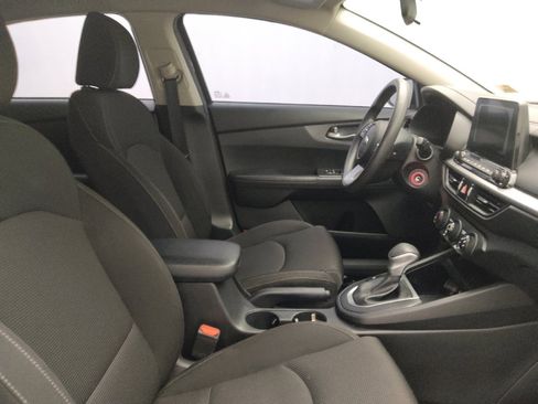 Used 2021 Kia Forte LXS FWD image 21