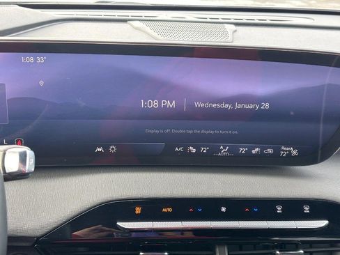 Certified 2025 Buick Enclave Preferred image 23