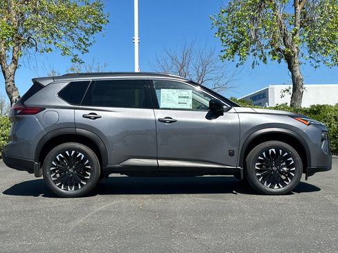 New 2026 Nissan Rogue Dark Armor image 3