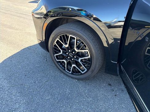 Used 2023 Chevrolet Blazer RS w/ Driver Confidence II Package image 26