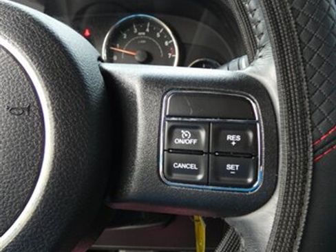 Used 2017 Jeep Wrangler Unlimited Sahara w/ Connectivity Group image 25