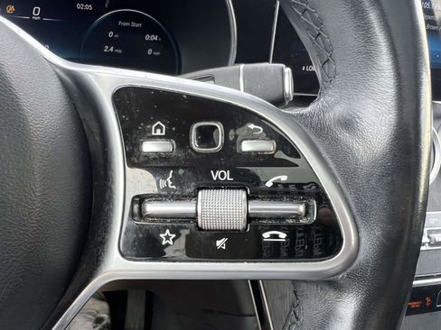 Used 2021 Mercedes-Benz GLC 300 4MATIC image 23