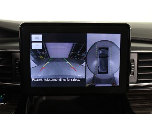 Used 2021 Ford Explorer Limited w/ Equipment Group 301A image 29