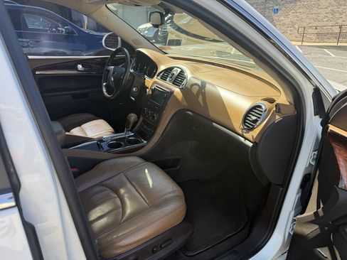 Used 2013 Buick Enclave Leather AWD/4WD image 24