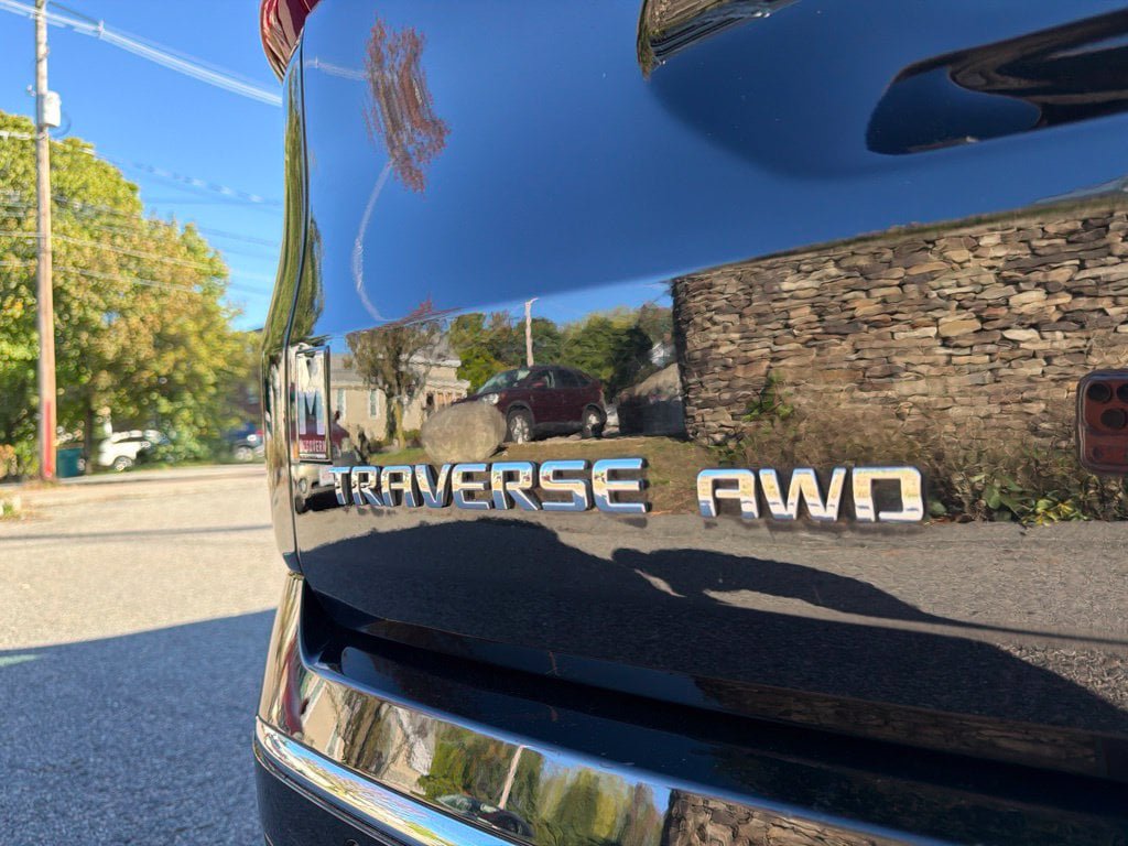 Used 2020 Chevrolet Traverse Premier AWD/4WD image 12