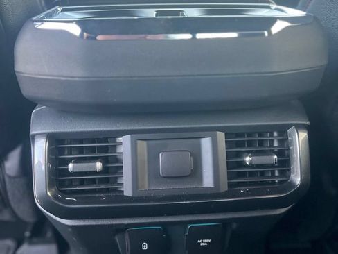 Used 2022 Ford F150 XLT w/ Equipment Group 302A High AWD/4WD image 25