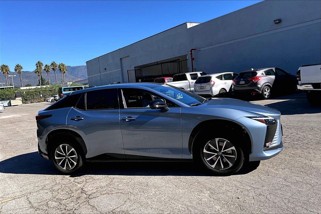 Used 2023 Lexus RZ 450e Premium w/ Technology Package AWD/4WD image 11