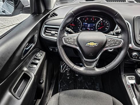 Used 2020 Chevrolet Equinox LT image 30