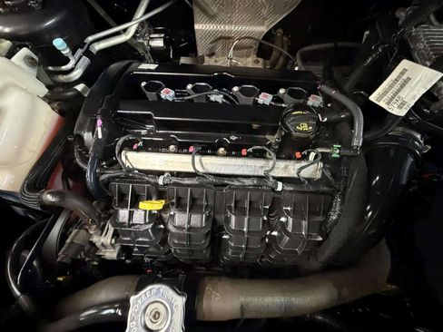 Used 2014 Jeep Compass Latitude image 25