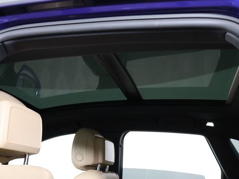 Used 2022 Porsche Macan image 16