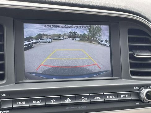 Used 2019 Hyundai Elantra SEL image 27