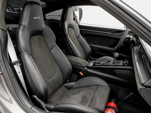 Used 2022 Porsche 911 GT3 image 30