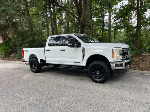 Used 2023 Ford F250 XLT w/ FX4 Off-Road Package AWD/4WD image 2