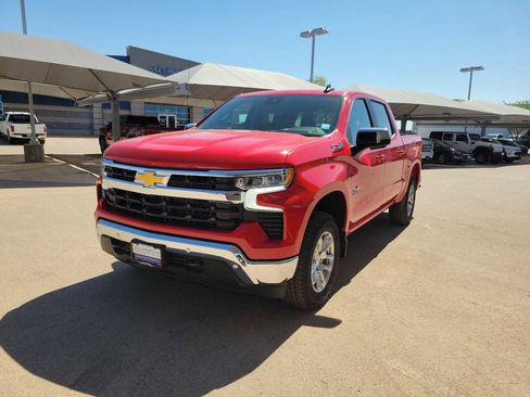 New 2026 Chevrolet Silverado 1500 LT w/ Z71 Off-Road Package AWD/4WD image 4