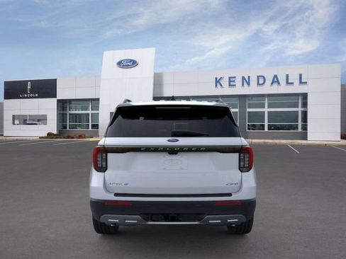 Used 2026 Ford Explorer Active w/ Active Comfort Package image 5