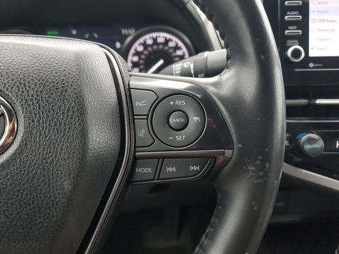 Used 2024 Toyota Camry SE image 21