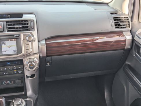 Used 2016 Toyota 4Runner Limited image 15