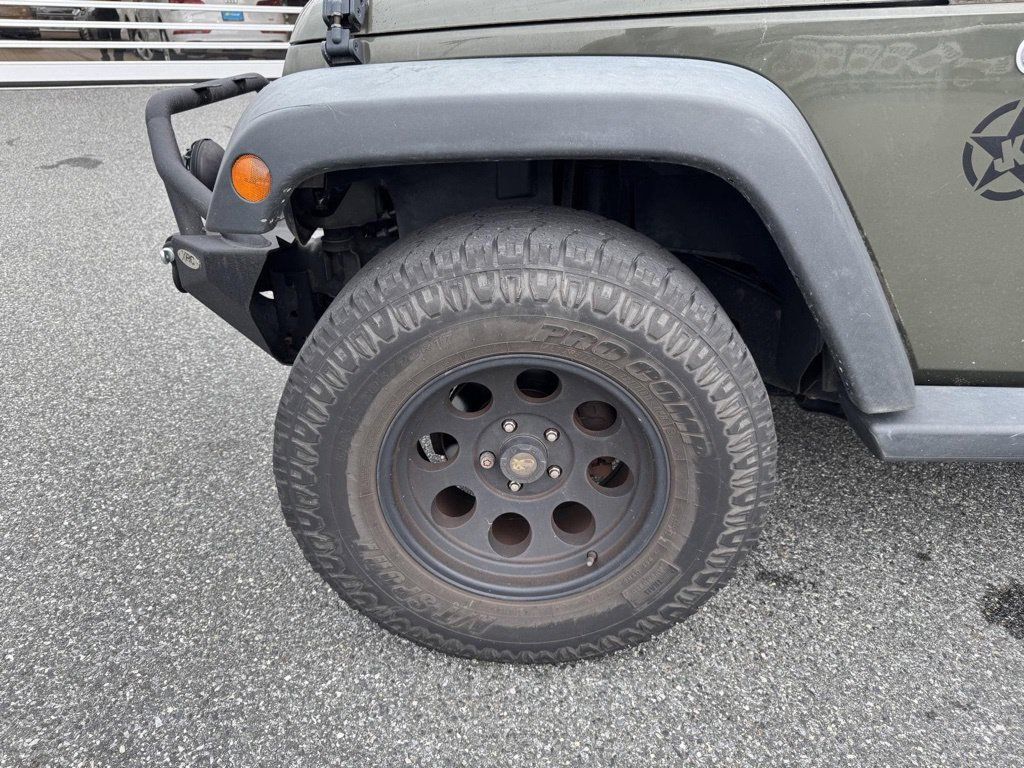 Used 2015 Jeep Wrangler Sport w/ Quick Order Package 24S AWD/4WD image 4