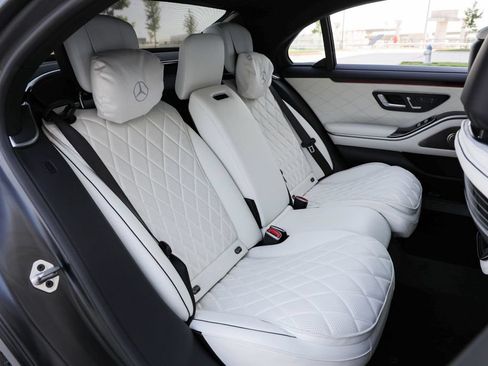 Used 2022 Mercedes-Benz S 580 4MATIC Sedan image 28