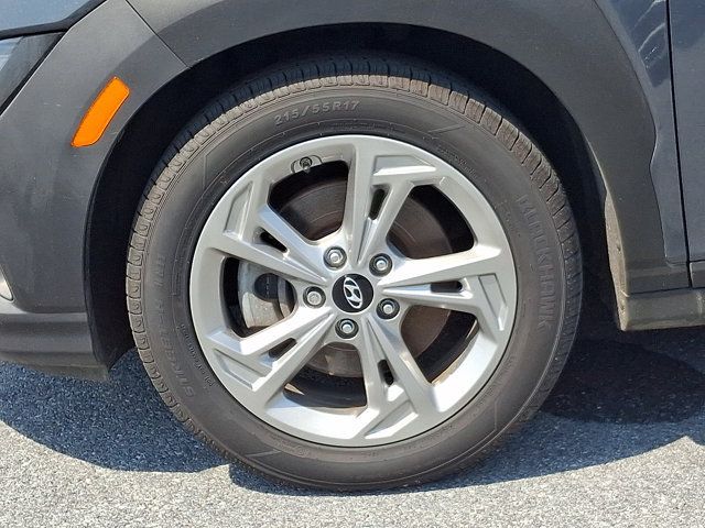 Certified 2023 Hyundai Kona SEL AWD/4WD image 8