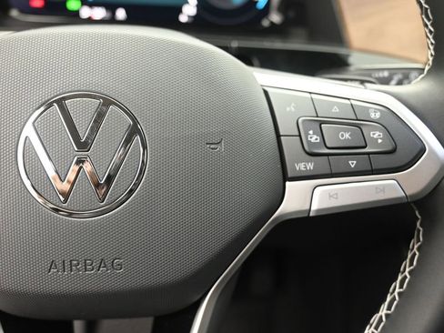New 2026 Volkswagen Atlas SE FWD image 14
