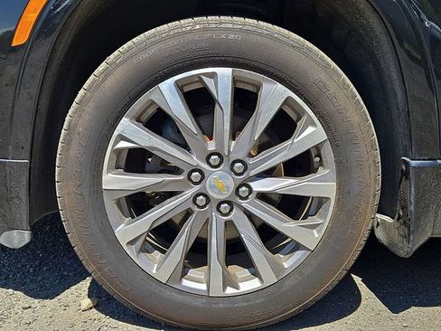 Used 2023 Chevrolet Traverse Premier AWD/4WD image 28