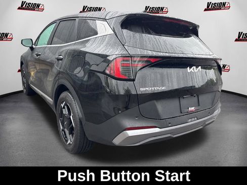 Used 2026 Kia Sportage EX FWD image 8