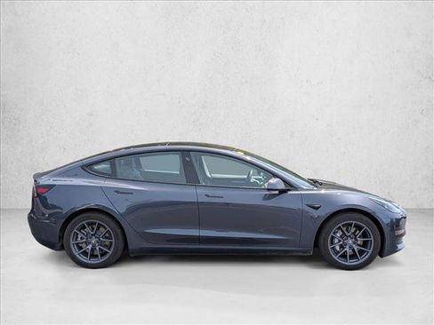 Used 2021 Tesla Model 3 Standard Range Plus RWD image 5