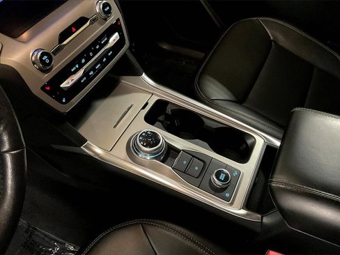 Certified 2023 Ford Explorer XLT w/ Equipment Group 202A image 16