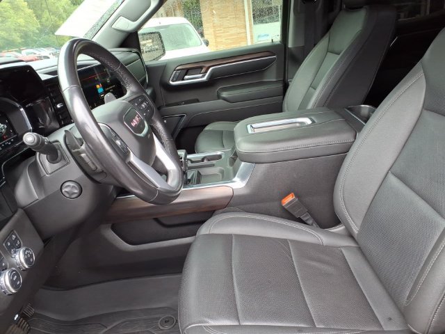 Used 2022 GMC Sierra 1500 SLT w/ SLT Premium Plus Package AWD/4WD image 7