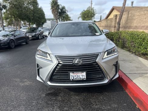 Used 2017 Lexus RX 350 FWD image 3