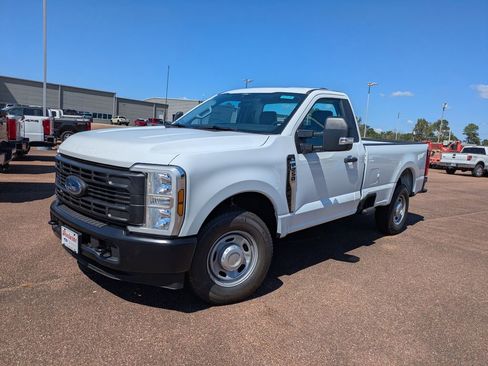 New 2026 Ford F250 XL image 4