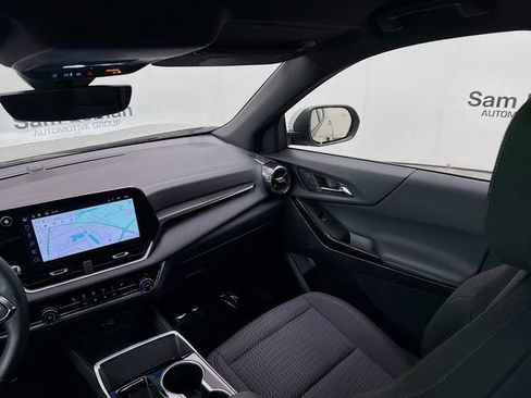 Used 2025 Chevrolet Equinox LT w/ Safety and Technology Package image 24