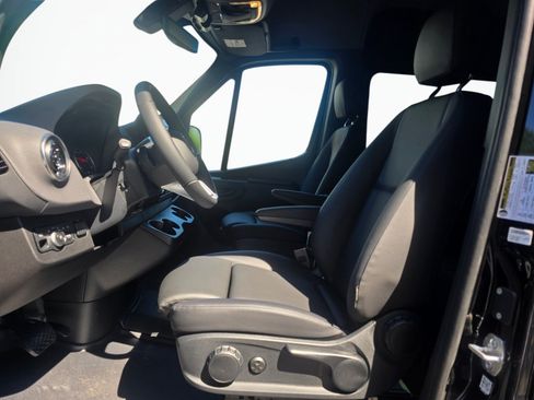 New 2026 Mercedes-Benz Sprinter 2500 image 30