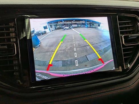 Used 2024 Dodge Durango GT image 13