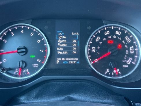 Used 2020 Toyota RAV4 XLE w/ All Weather Liner Package FWD image 40