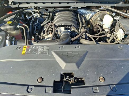 Used 2018 Chevrolet Silverado 1500 LT w/ All Star Edition image 27