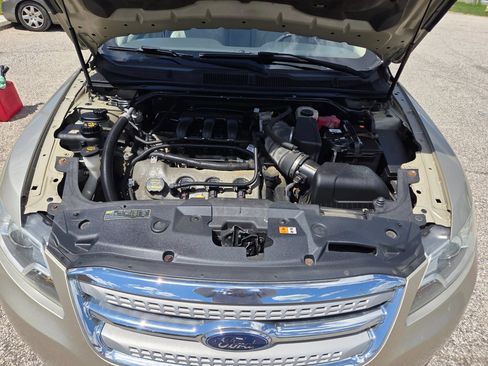 Used 2010 Ford Taurus Limited AWD/4WD image 26
