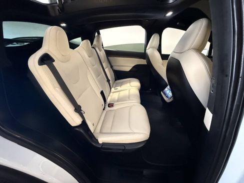 Used 2023 Tesla Model X AWD/4WD image 24