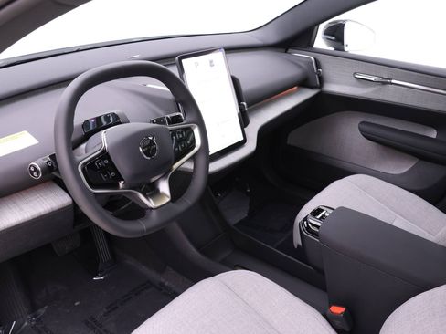 New 2026 Volvo EX30 Ultra image 6