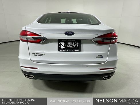 Used 2019 Ford Fusion SE image 7