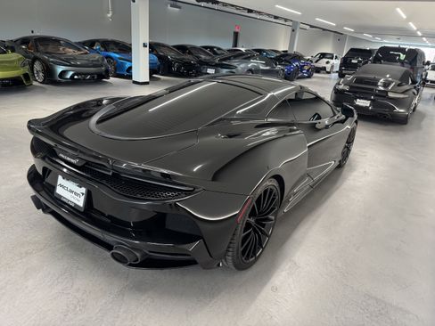 Used 2022 McLaren GT RWD image 5