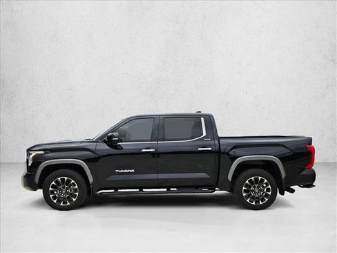 Used 2025 Toyota Tundra Limited AWD/4WD image 9