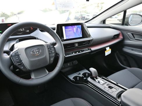 New 2026 Toyota Prius Plug-In Hybrid FWD image 18